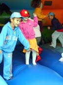 sk�kac� hrad / at a jumping tent