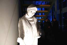socha / a statue